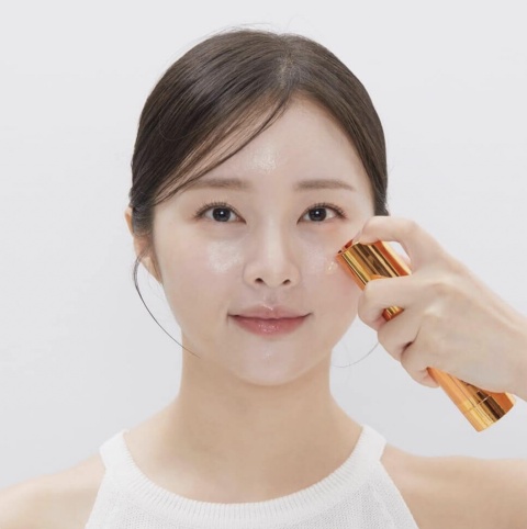 Vita-Light Reedle Shot 100 - Rozświetlające serum z mikroigłami 50ml