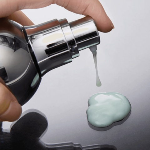 MEDI-PEEL - Peptide 9 Volume Pro White Cica Essence - 100ml