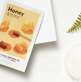 MISSHA - Airy Fit Honey maska rozświetlająca w płacie - 19g